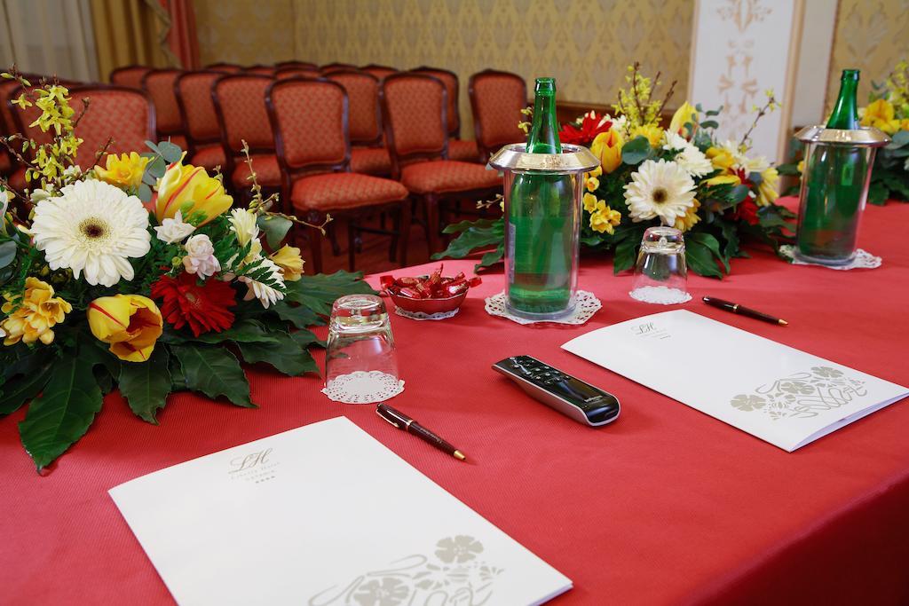 Liberty Hotel Catania-Fontanarossai nemzetközi repülőtér Kültér fotó