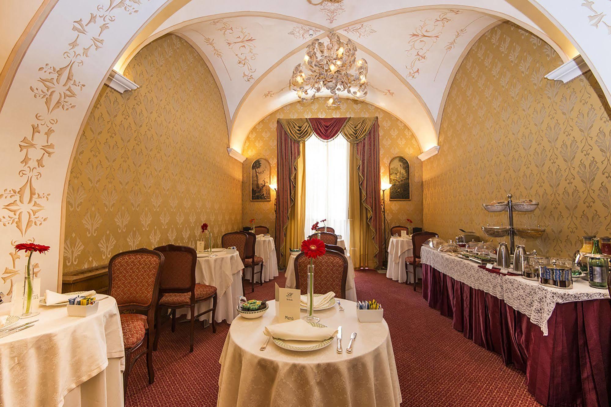 Liberty Hotel Catania-Fontanarossai nemzetközi repülőtér Kültér fotó